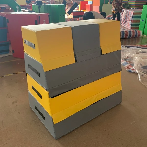 Four Section Stacking Mat